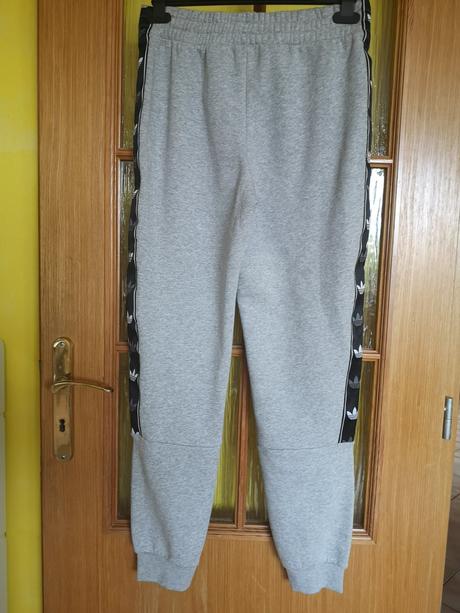 Adidas originals tepláky veľkosť 13-14 rokov, adidas,158 / 164 / 170