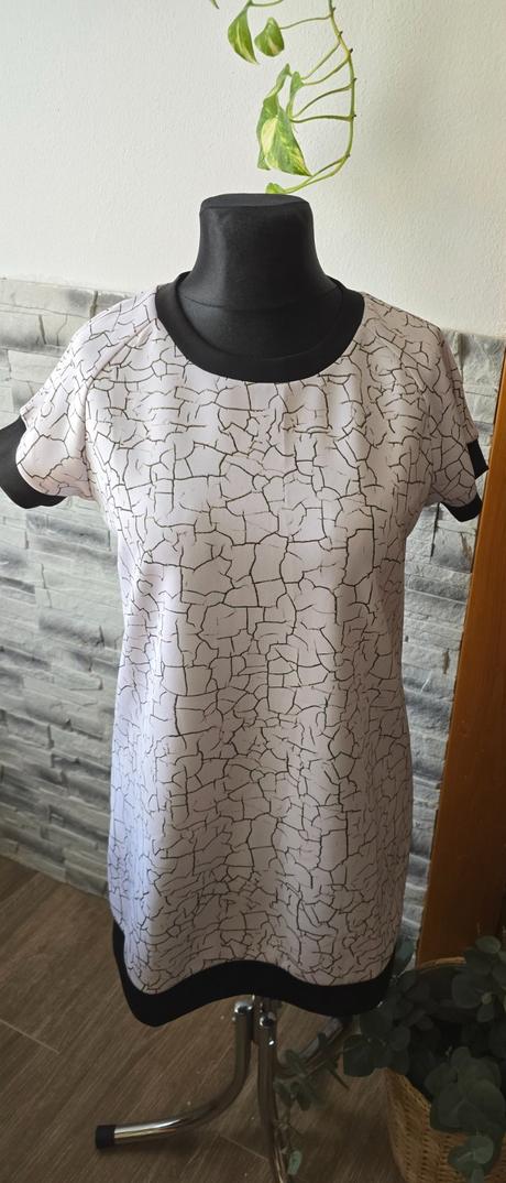 Šaty č.36, gate,36