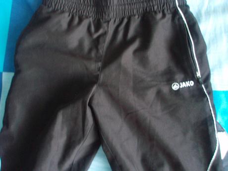 Tepláky (pribalím kraťasy), 122