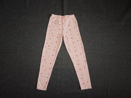 Ružové legínky, 128