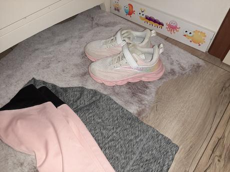 Svetielkukúce tenisky, sprandi,31