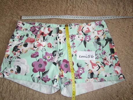 2613. šortky, m