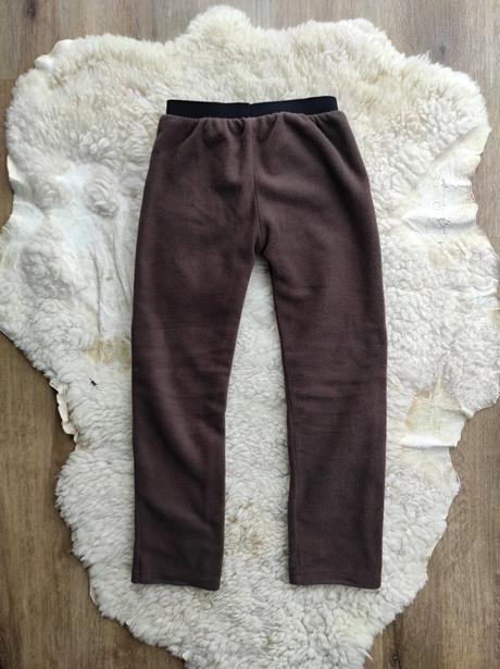 Teplé legínky, 128