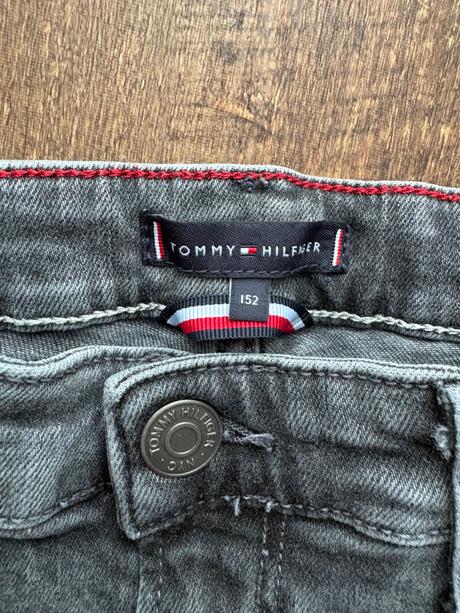Rifle tommy hilfiger, tommy hilfiger,152