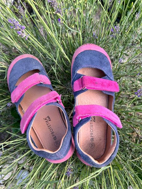 Barefoot sandale, protetika,35