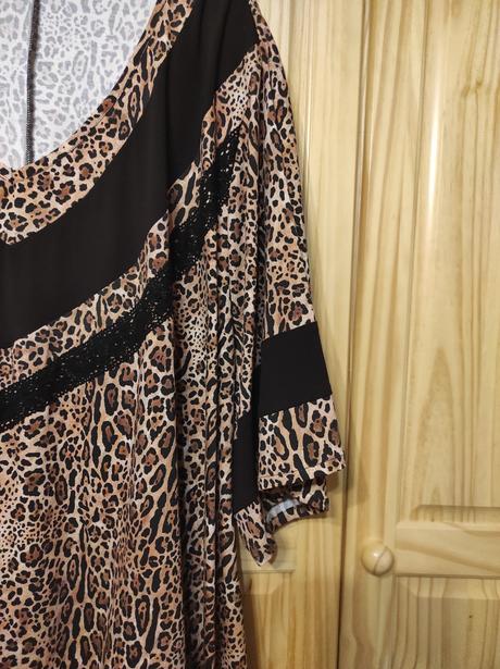 Predám nadrozmernu tuniku, 60