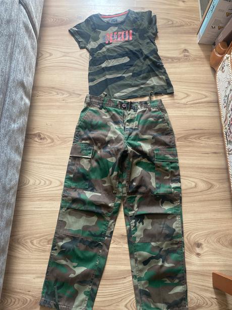 Vojenske tricko +nohavice, 122