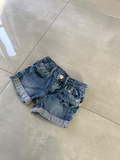 Mačičkove kraťasy, h&m,104