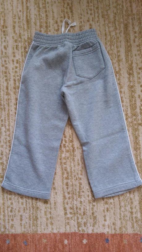 Hrubšie tepláky, f&f,110