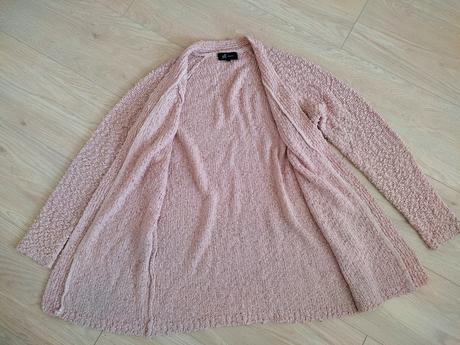 Kardigan, reserved,s