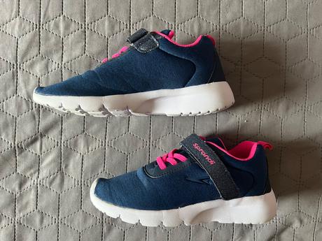 Ľahučké tenisky (aj na telesnú), sprandi,32