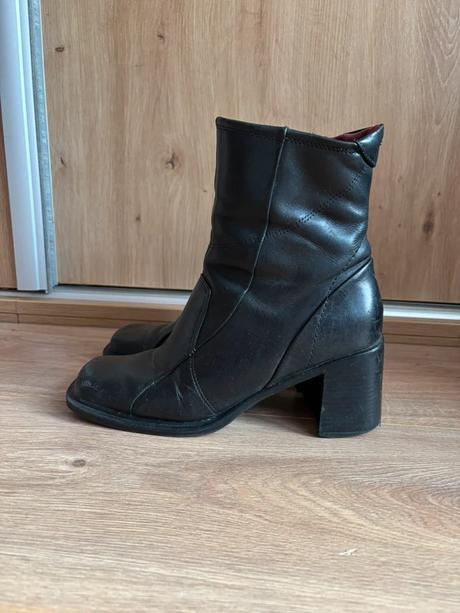 Kožené čižmy, items,38