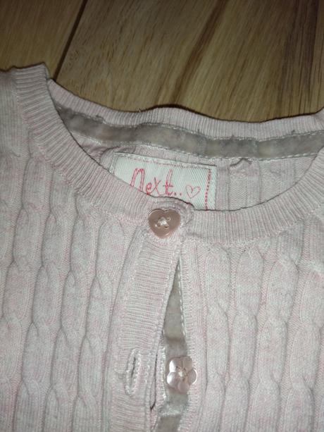 Sveter next, next,104