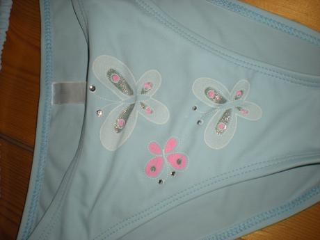 Pár krát oblečené plavky - veľkosť s, s