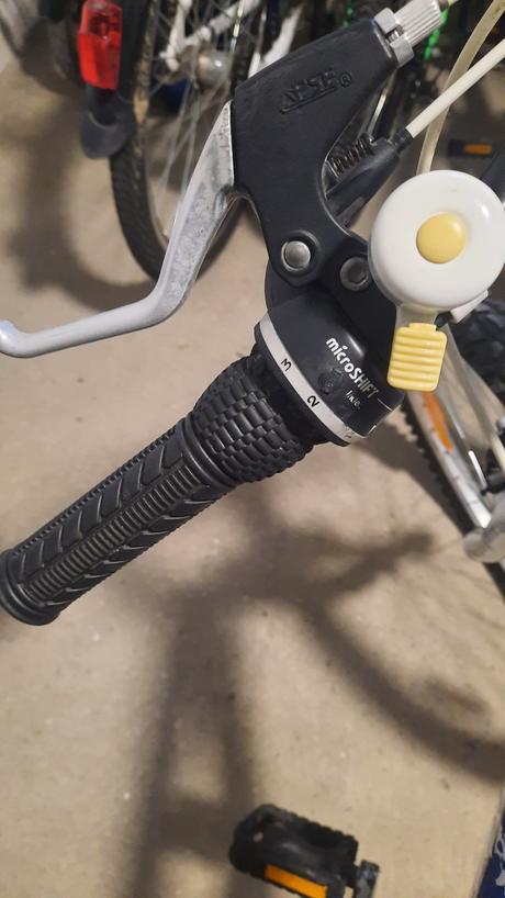 Horský bicykel zn. nakamura so shimano prehadzovač, 24