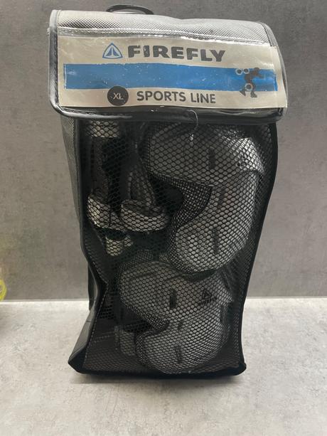 Predám kolieskové korčule aj chrániče, 44