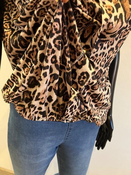 Dámska blúzka s leopardím vzorom (uni),