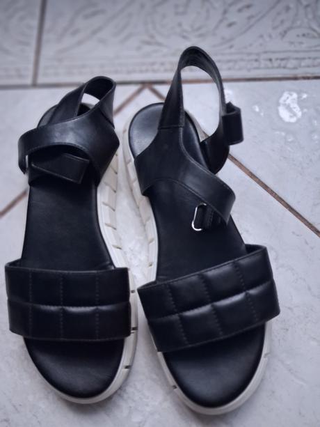 Sandalky, deichmann,37