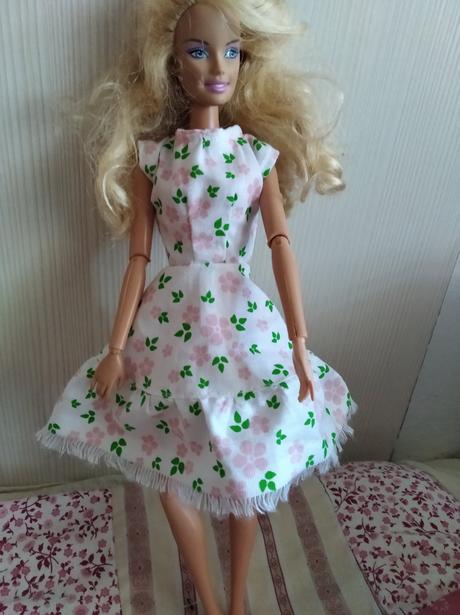 Šaty pre barbie,