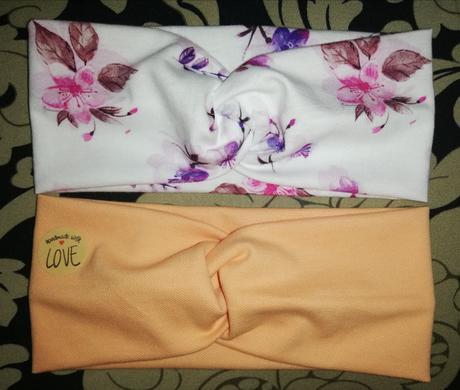 Turbanová čelenka,