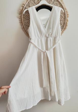 Letné biele šaty, l