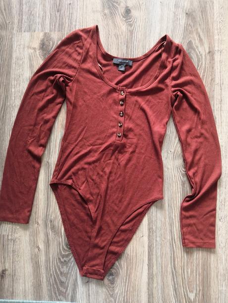 Vrúbkované/rebrované body, primark,xs