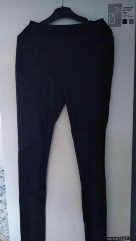 Balík oblečenia s-m, s