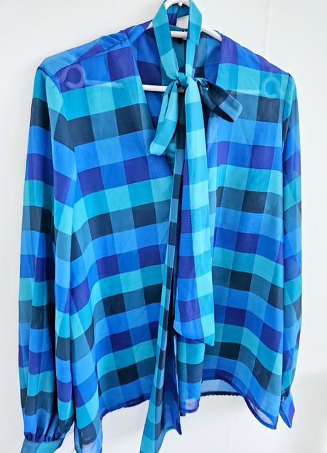 Zaujímavá blúzka, m