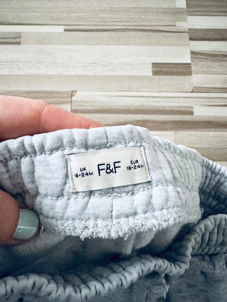 Zateplené tepláky, f&f,86