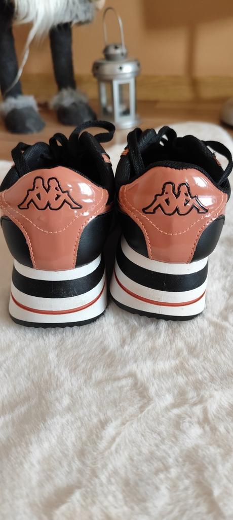 Sneakery kappa, kappa,36