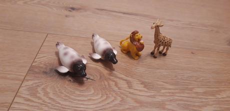 Figúrky z vajíčok, jogurtov a lízatiek, 