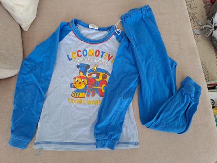 Chlapčenské pyžamo, 110