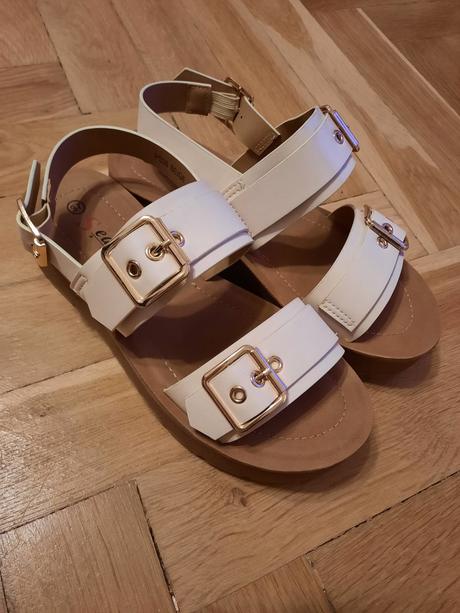 Pohodlné sandálky, 37