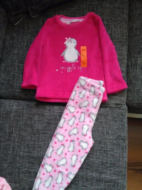 Teplucke makucke pyzamko, 98