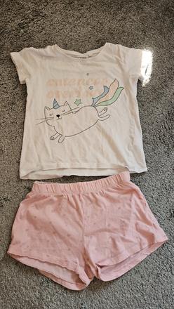 Pyzamo, reserved,116