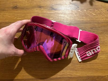 Lyziarske okuliare zn. anon, 