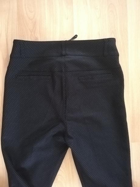 Nohavice so vzorom, 38