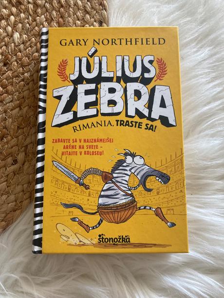 Július zebra rimania, traste sa gary northfield,