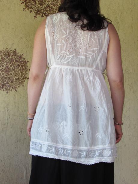 Ľahučká biela tunika, s