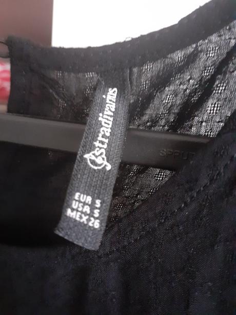 Čierny top, stradivarius,s