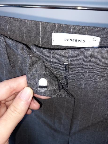 Sivé široké pásikavé nohavice reserved 40/42/l, reserved,l