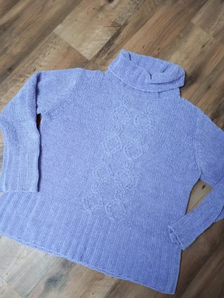 Bledo modrý tolak, l