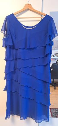 Spoločné šaty, 48