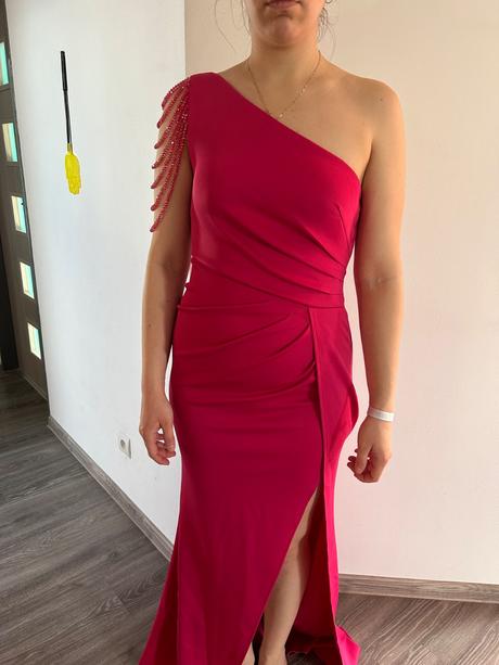 Spoločenske šaty / plesove šaty, 38