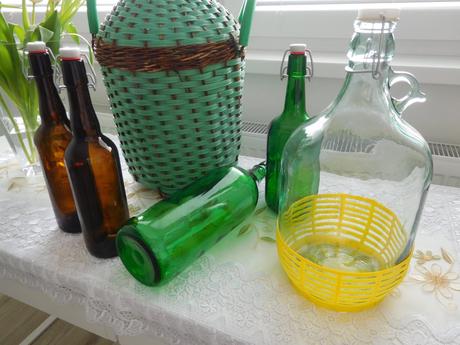 Sklo opletené / čisté fľaše zelené, hnedé,, 