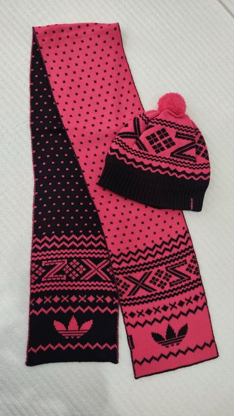 Adidas set - ciapka a sal, adidas