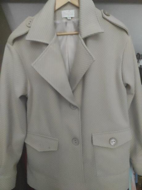 Prechodný kabatik, 42