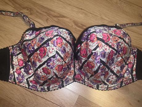 Podprsenka, marks & spencer,80e