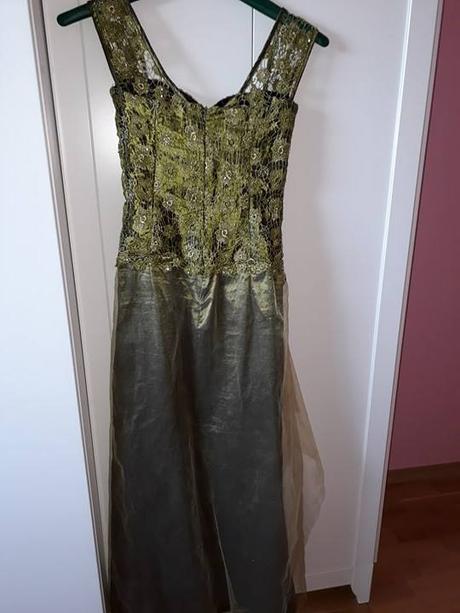 Olivovozelené spoločenské šaty, xs