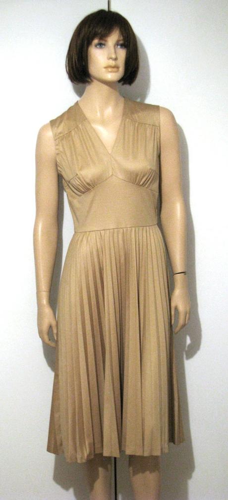 Plisované vintage šaty, m